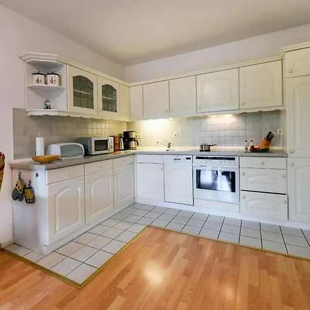 Residenz Waldschloesschen 7 Апартаменты Зеллин